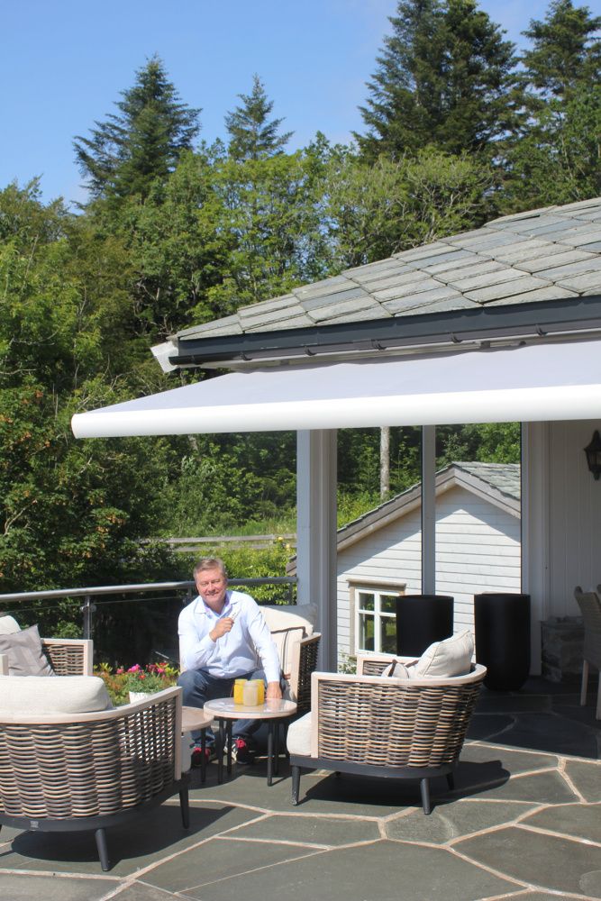 Markise - Bredde fra 475 til 530 cm x utfall 360 cm