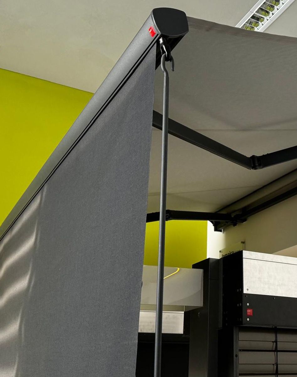 Markise - Bredde fra 415 til 470 cm x utfall 310 cm
